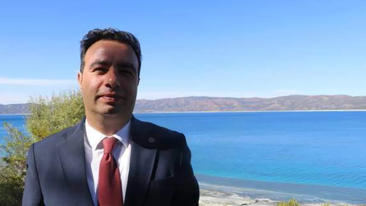 Kaymakam Yenisoy'dan Salda Gölü'nde kirlilik iddialarına ilişkin açıklama