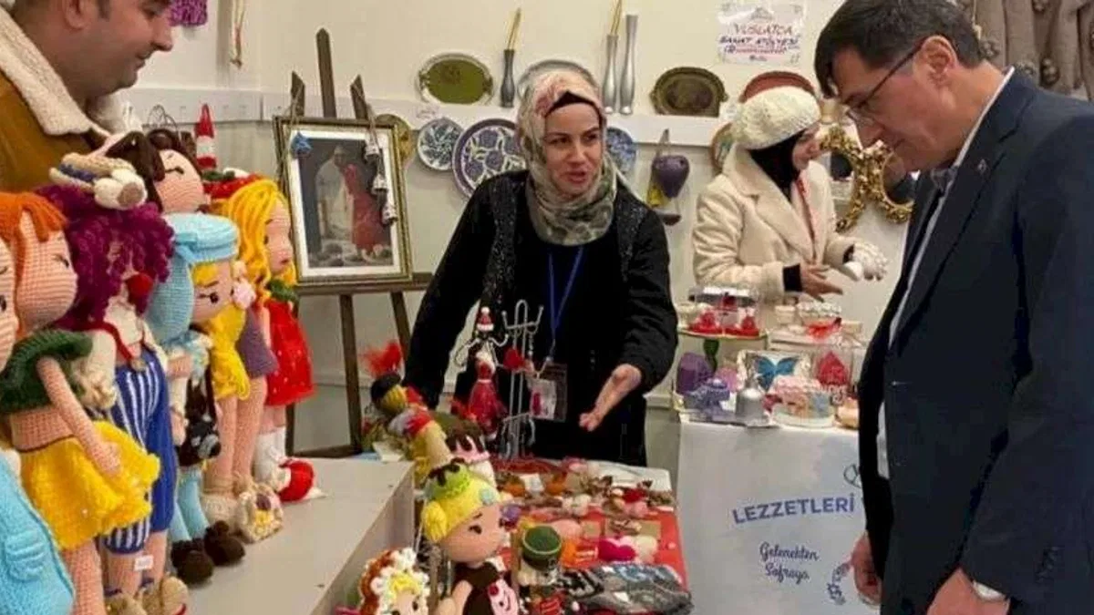 Kütahya'da yöresel stantlara Başkan Kahveci'den ziyaret
