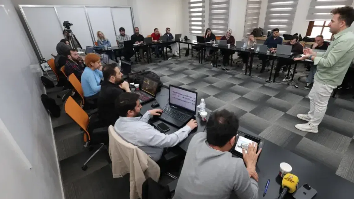 Konya Büyükşehir’den personeline yapay zekâ eğitimi