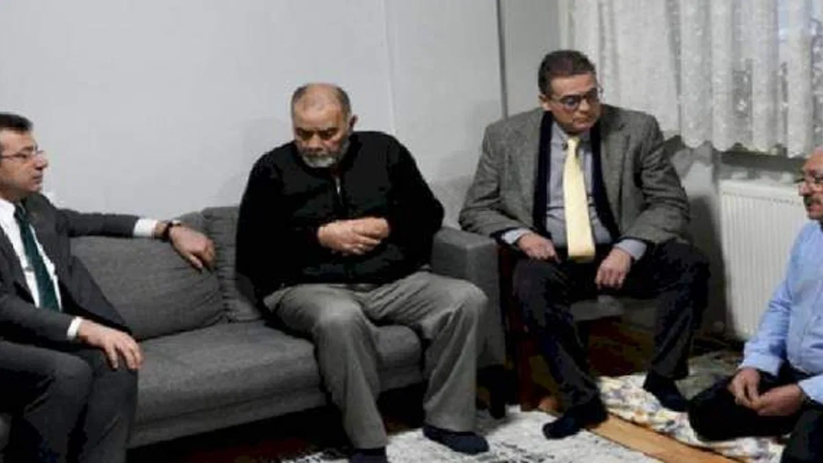 İmamoğlu'ndan Sinan Ateş'in ailesine taziye