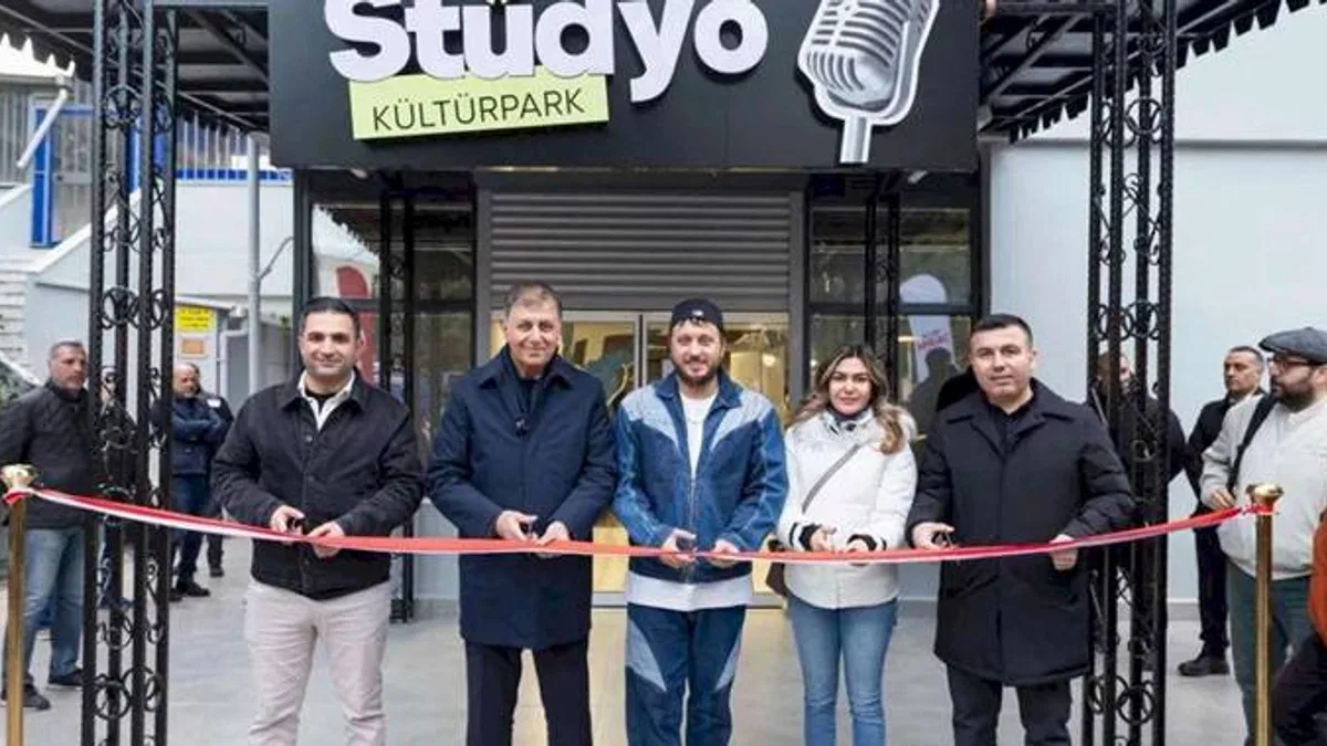 İzmir'de Stüdyo Kültürpark gençlere kapılarını açtı