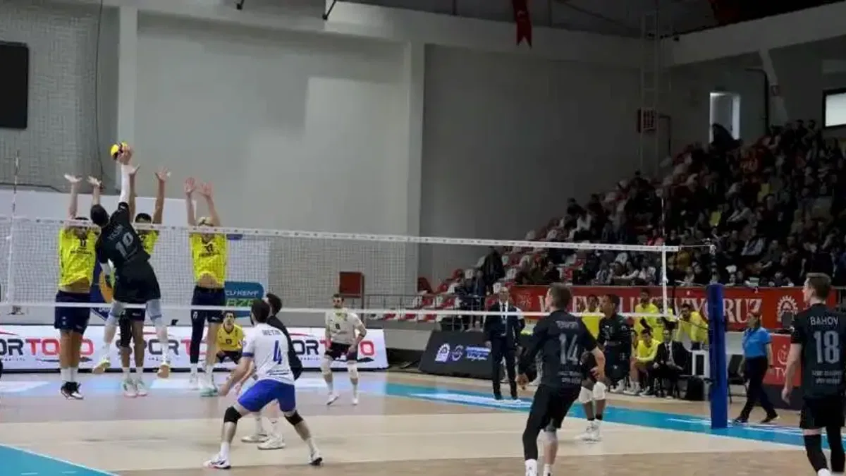 Efeler Ligi’nde normal sezon bitti