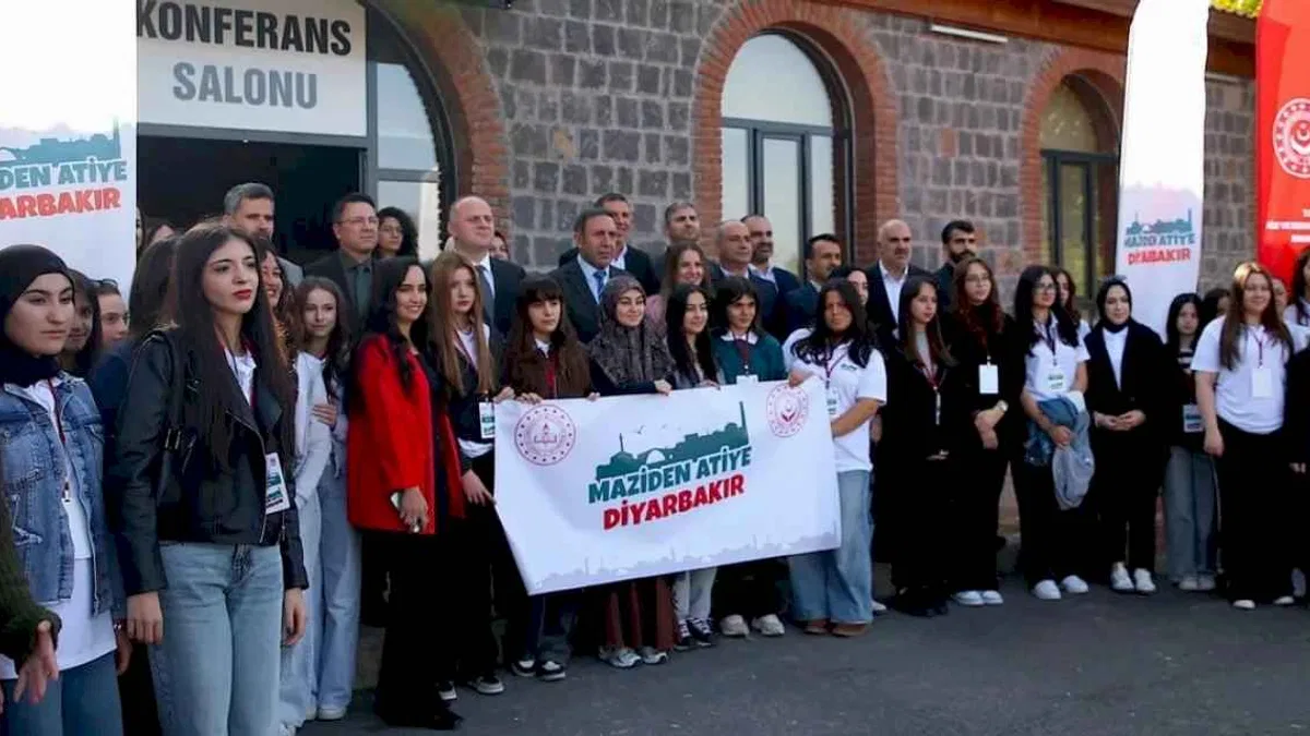 Diyarbakır 'Maziden Atiye' 51 şehit ve gazi çocuğunu ağırlıyor