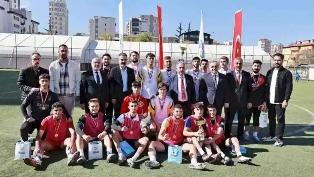 Talas’ın Cumhuriyet kupasında şampiyon belli oldu