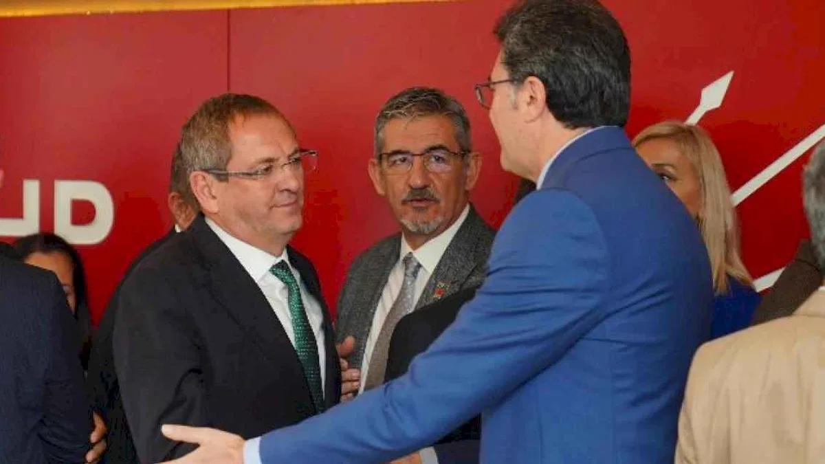 CHP Balıkesir teşkilatları 'il'de bayramlaştı