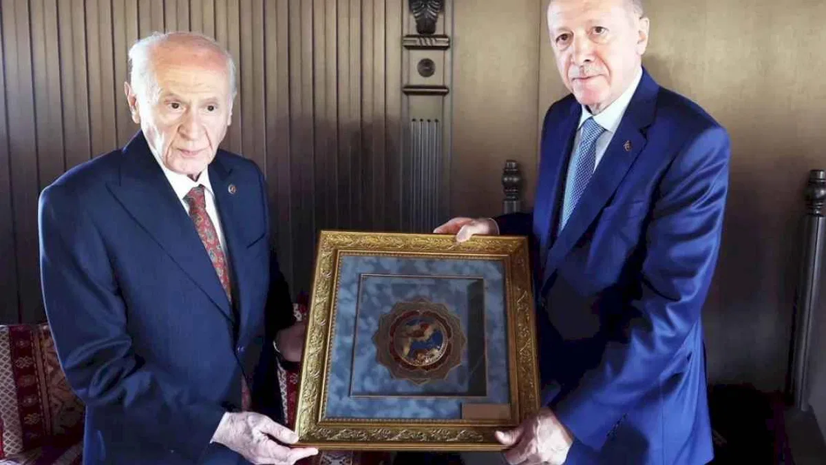 Erdoğan Bahçeli ile Ahlat'ta görüştü