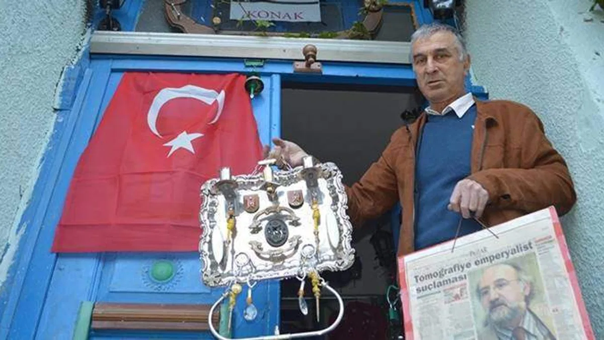 Emekli makinist, hurdalardan dönüştürdüğü eserleri kiraladığı konakta sergiliyor