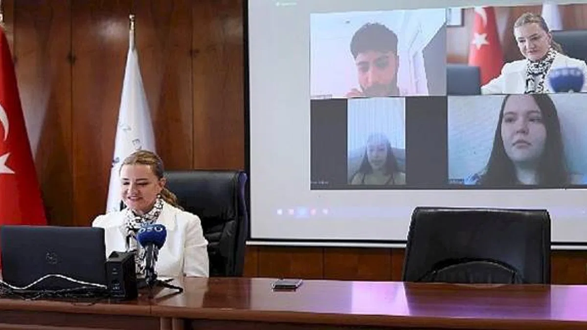 Rektör Hotar, DEÜ'nün 'İlk' öğrencileriyle buluştu