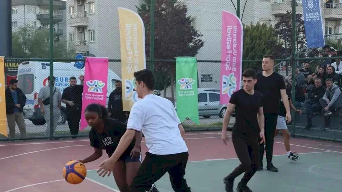 Bursa'da 'sokak basketbolu' heyecanı