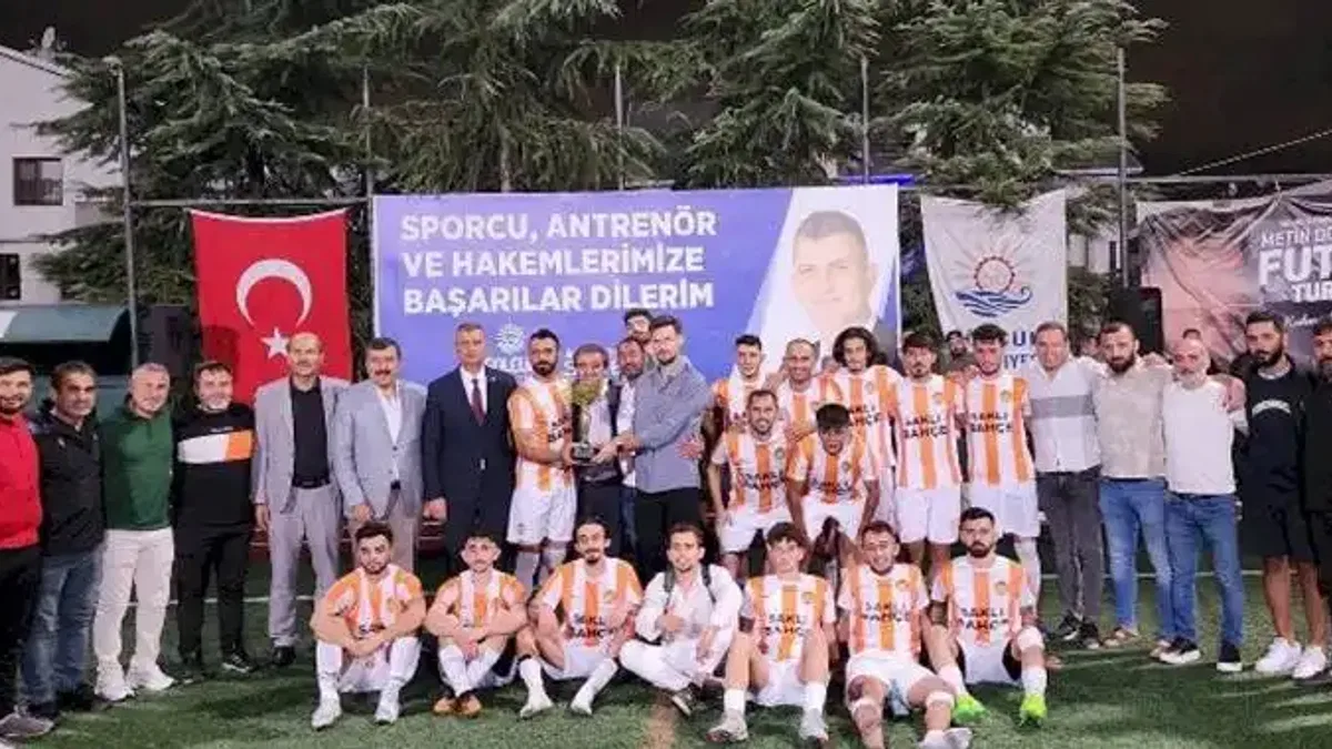 Gölcük İdman Yurdu şampiyon oldu