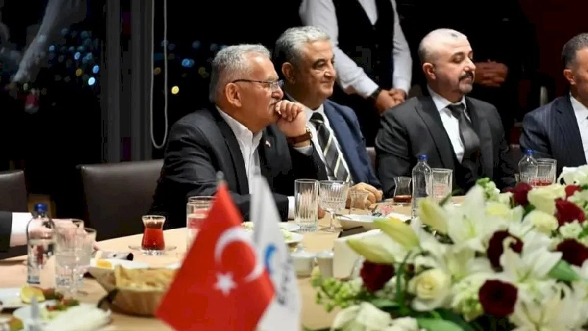 Kayseri iş dünyası Başkan Büyükkılıç'ı iftar sofrasında ağırladı