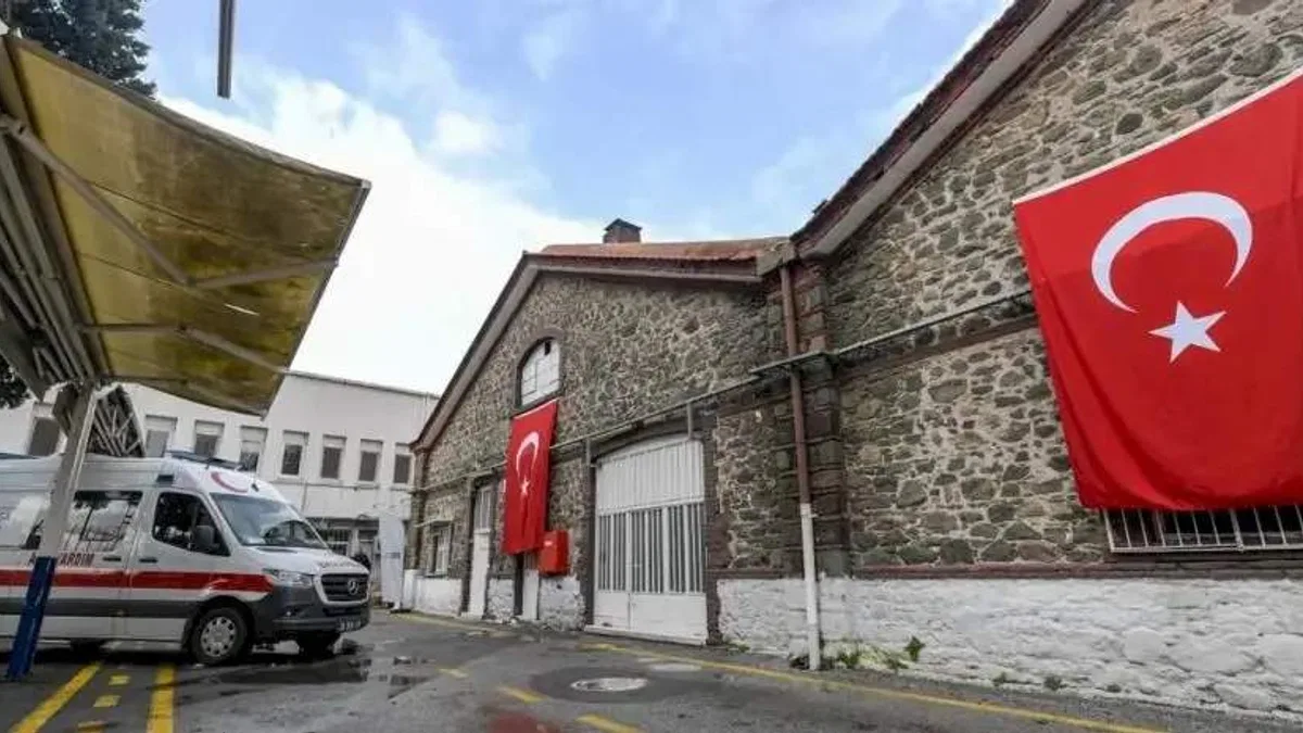 İzmir Büyükşehir Meclisi’nden Vakıflar’a tahliye isyanı