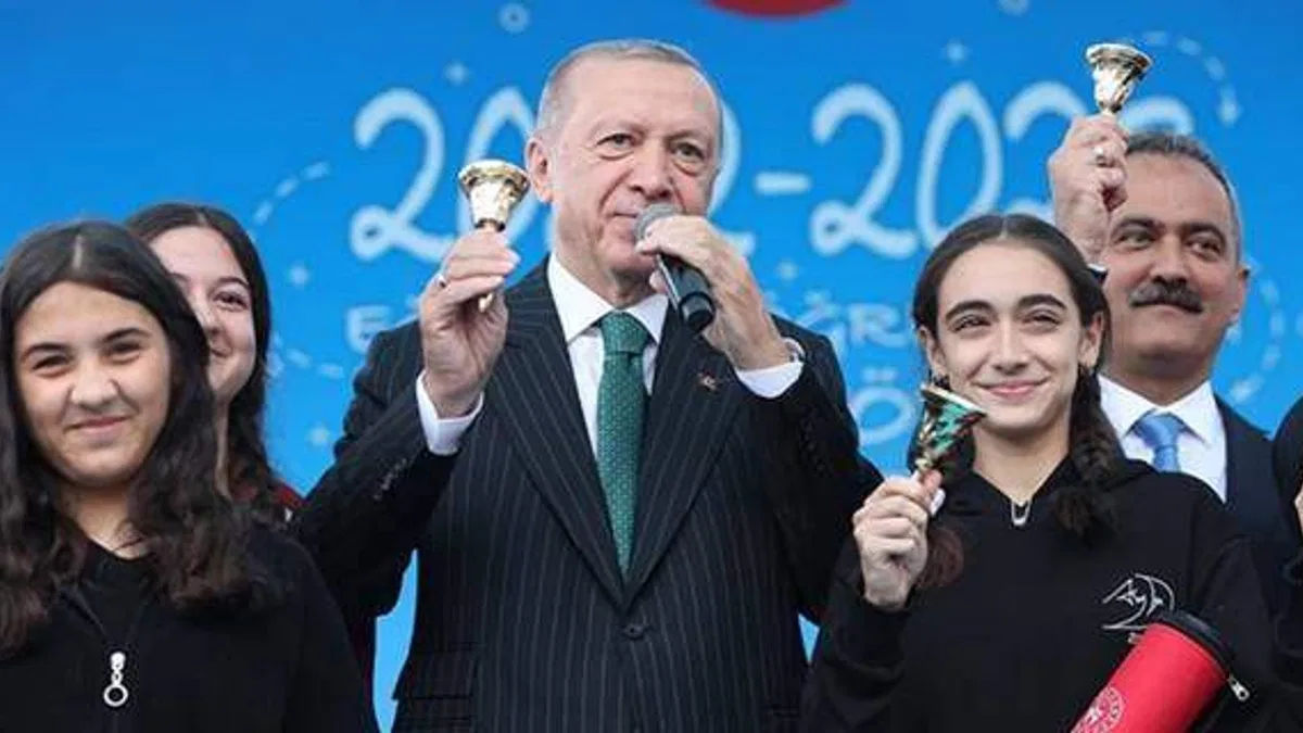 Her yıl bütçeden en büyük payı eğitime tahsis ettik