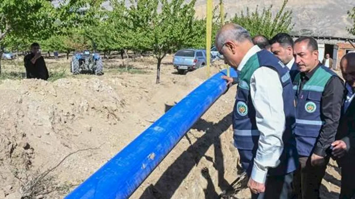 Malatya tarımsal sulama altyapısı için boru dağıtıyor