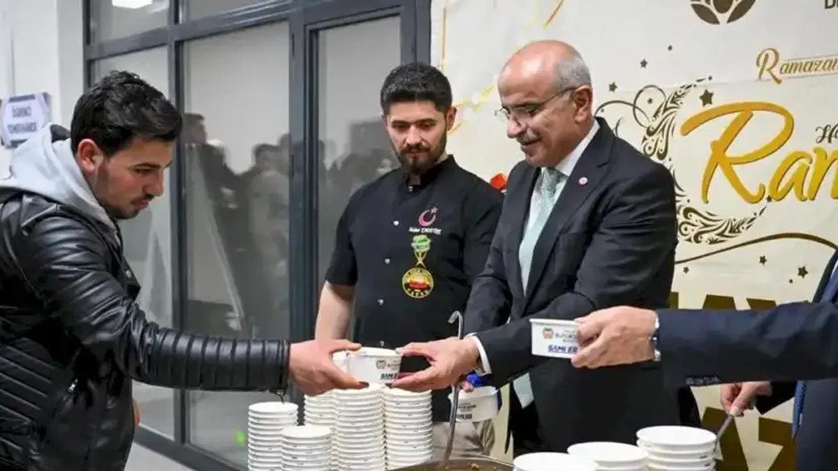 Malatya Büyükşehir'den Turgut Özal Üniversitesi'nde özel etkinlik