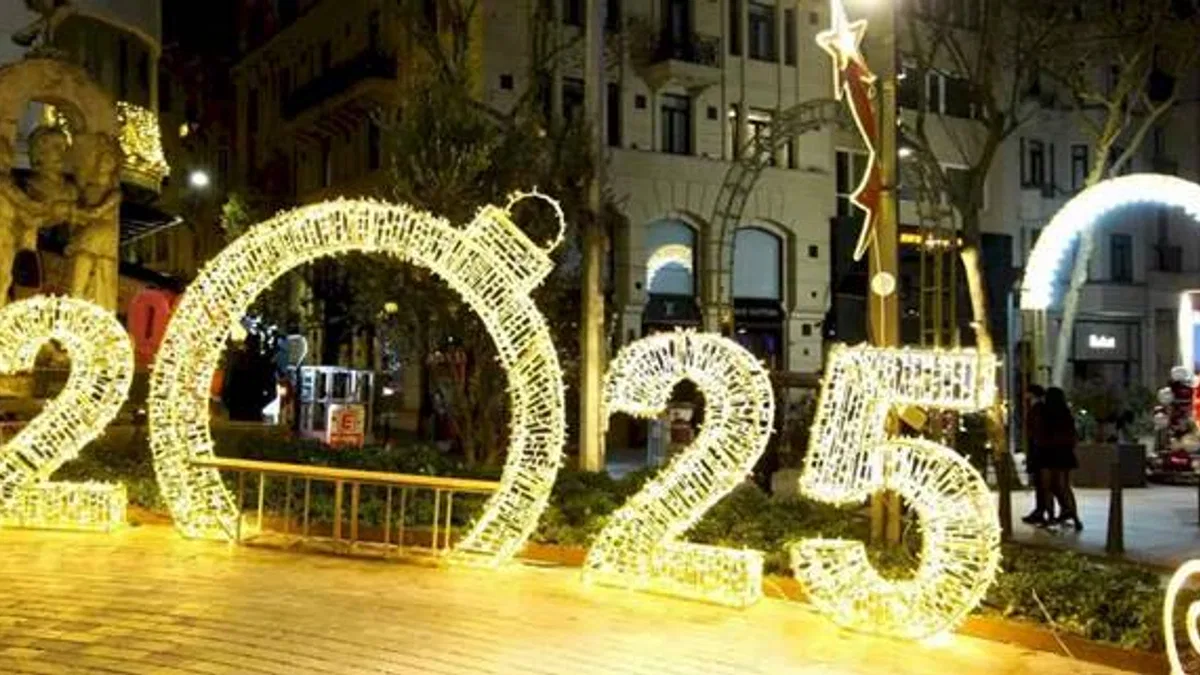 İstanbul Şişli yeni yıla ışık ve neşeyle giriyor