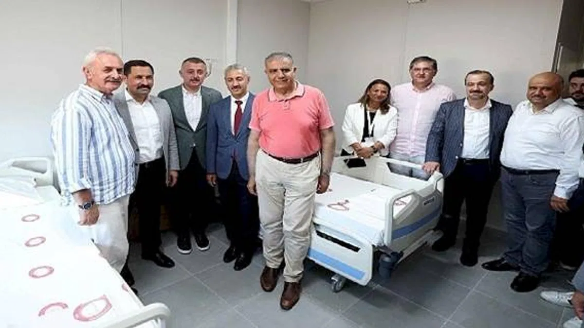 Büyükakın: Yürek yüreğe Hatay'ı ayağa kaldıracağız