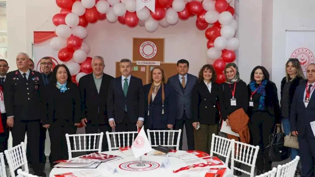 Artvin'de paydaşlar 'aile' için toplandı