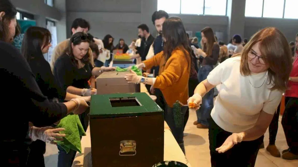 Bursa Nilüfer'de eski oy sandıkları yuva oldu!