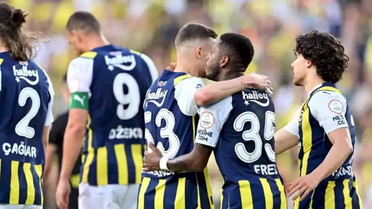 Fenerbahçe 6-0 İstanbulspor (Maç Sonucu) Fenerde farklı galibiyet şampiyonluğa yetmedi!