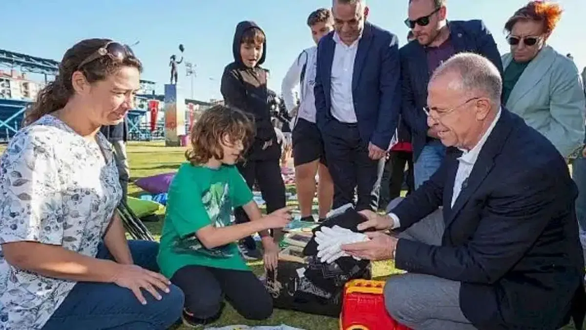 Gaziemir'in çevreci çocukları hem dünyayı korudu hem de dayanışmayı büyüttü