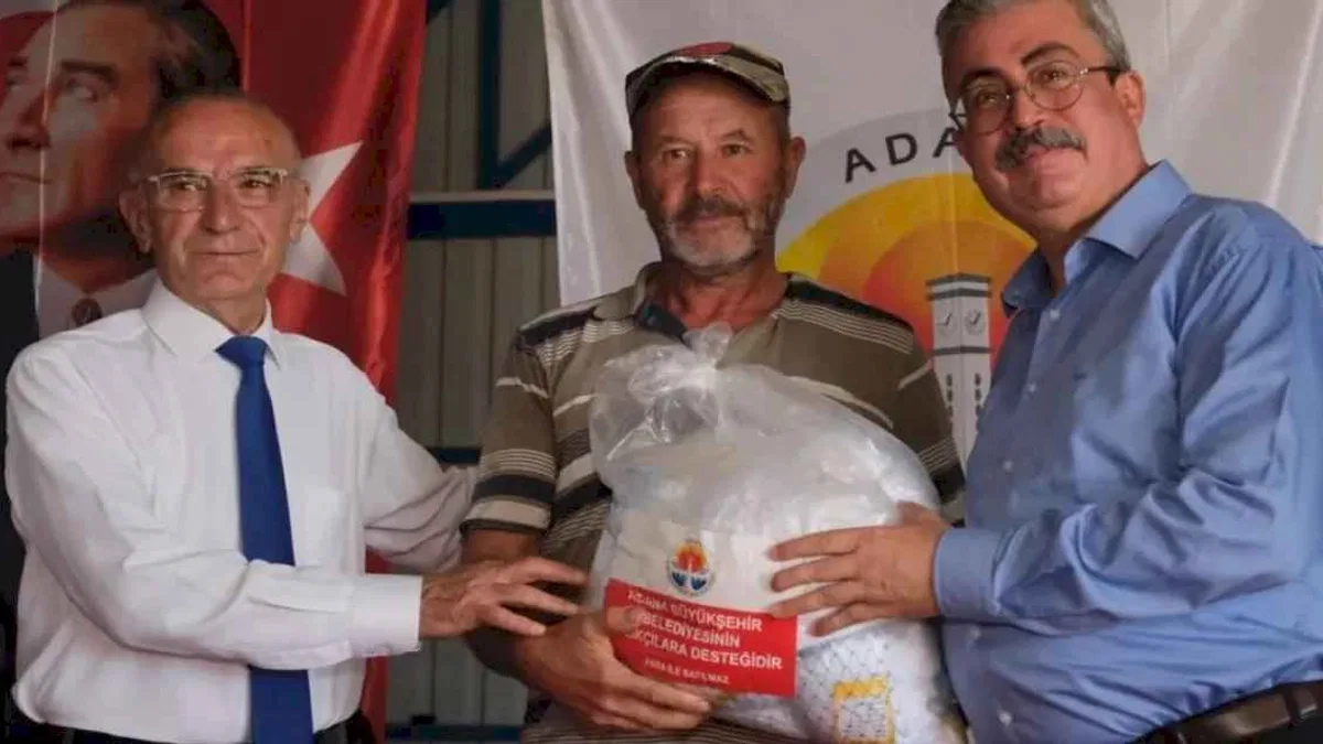 Adana Karataş balıkçısına malzeme desteği