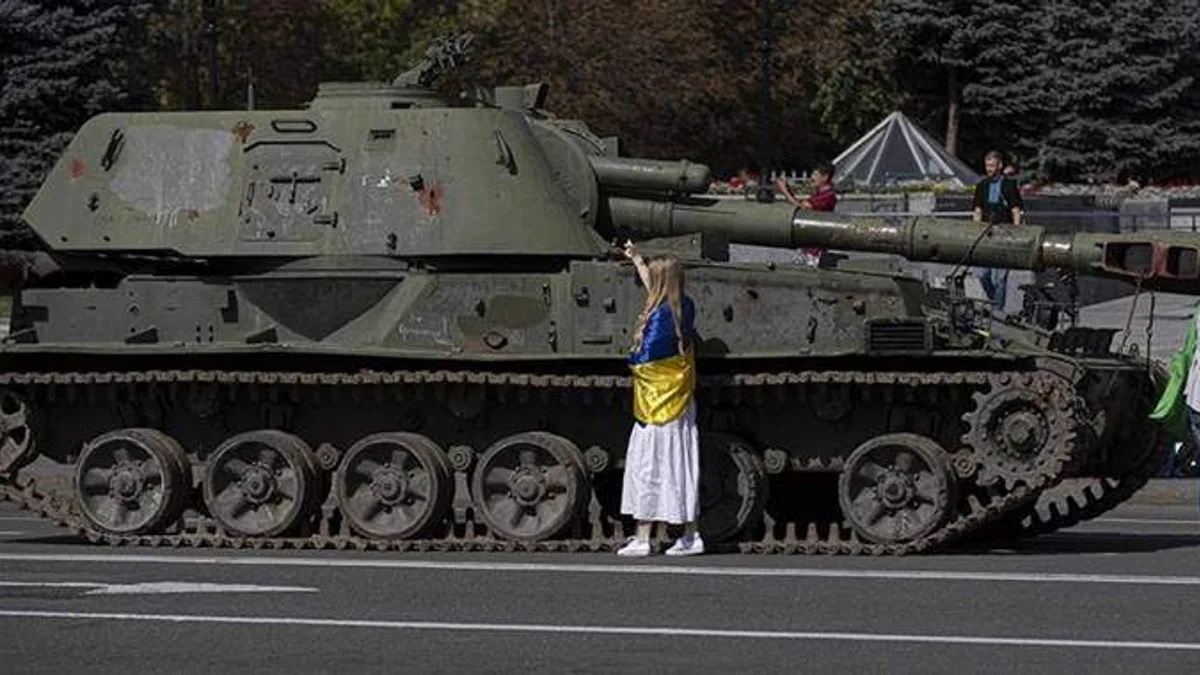 Ukrayna'da 31. Bağımsızlık Günü savaşın gölgesinde geçiyor