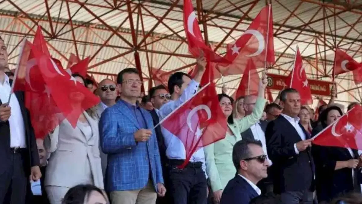 CHP Genel Başkanı Özgür Özel tarihi güreşler için Edirne'de