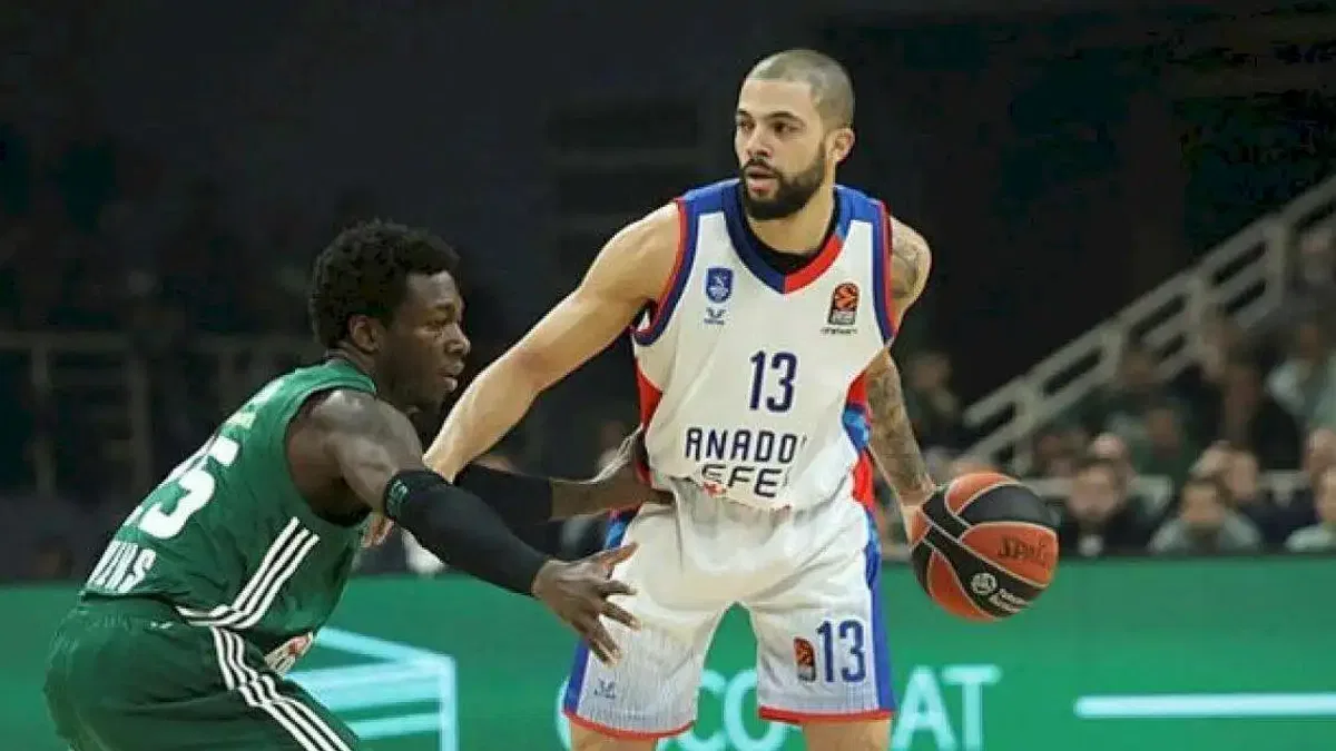 Panathinaikos 83-76 Anadolu Efes (Maç Sonucu) Anadolu Efes Pana'ya karşı kayıp!
