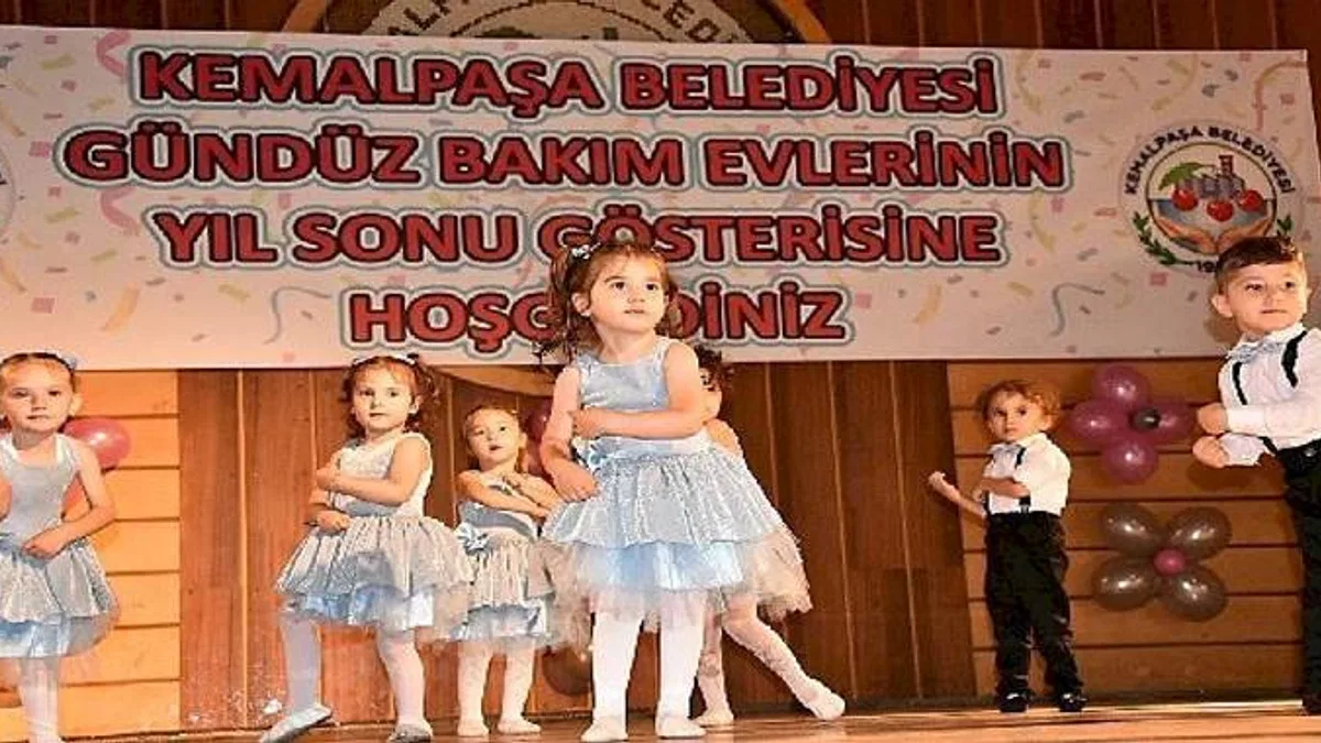 Kemalpaşalı miniklerin yıl sonu heyecanı