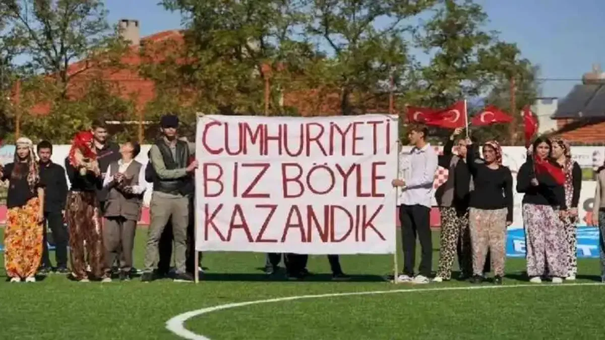 Cumhuriyet Bayramı Ayvalık’ta coşkuyla kutlandı