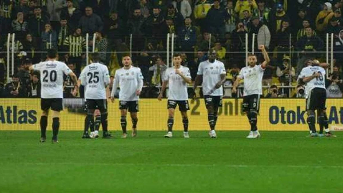 Kadıköy'de tarihler farklı, maçlar aynı!