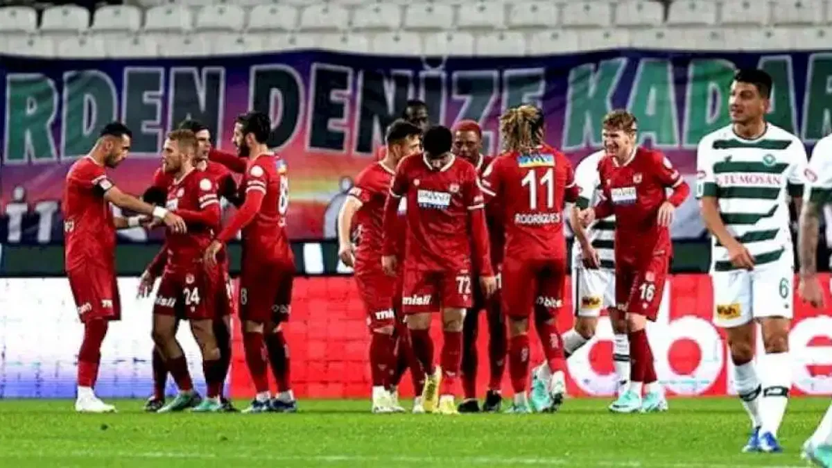 Tümosan Konyaspor 0-1 EMS Yapı Sivasspor (Maç Sonucu)