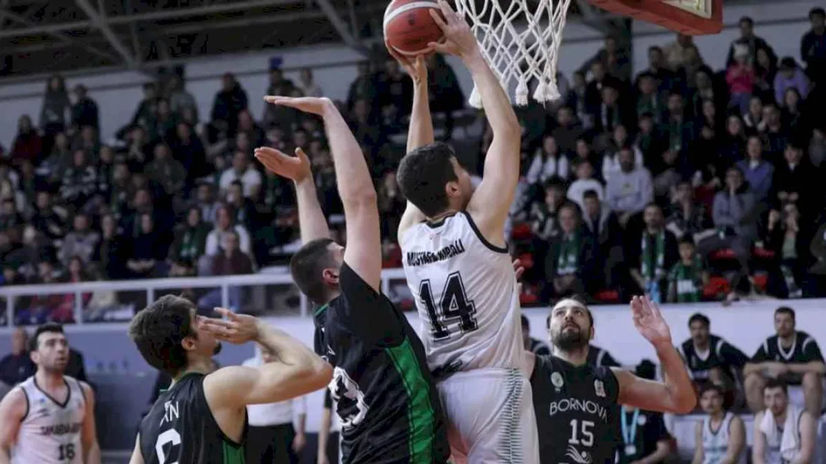Sakarya potada üst turu hedefliyor