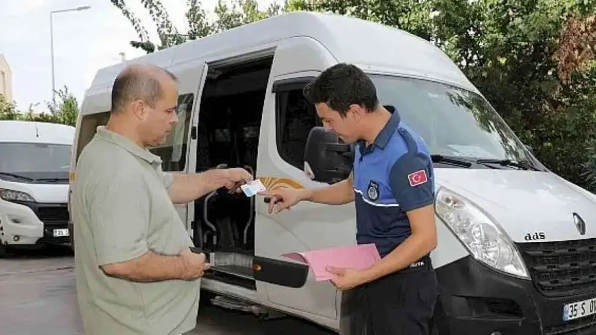 Narlidere'de Okul Servisleri Denetlendi