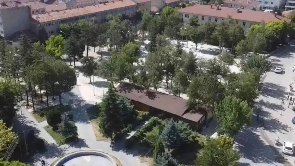 Büyükşehirden Çifteler’e Cumhuriyet Meydanı
