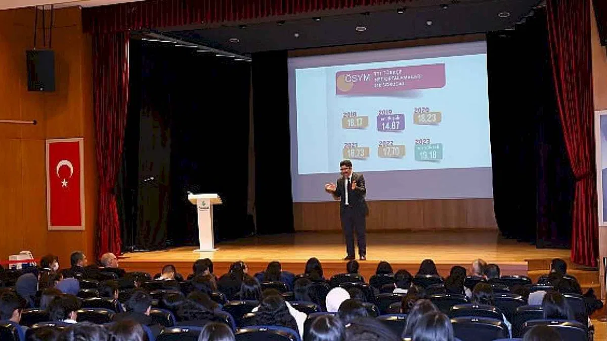 Çankaya Belediyesi'nden Öğrencilere Sınavda Başarı Formülü