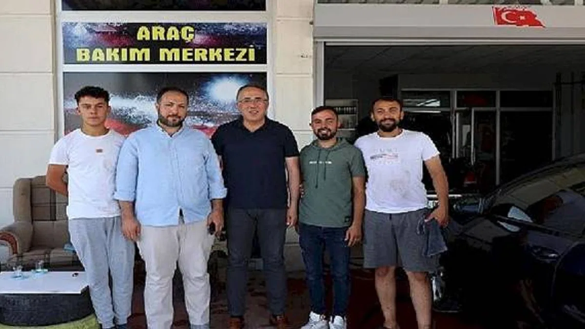 Başkan Savran, 2000 Evler ve Yeni Mahalle'de esnaf ziyaretlerinde bulundu