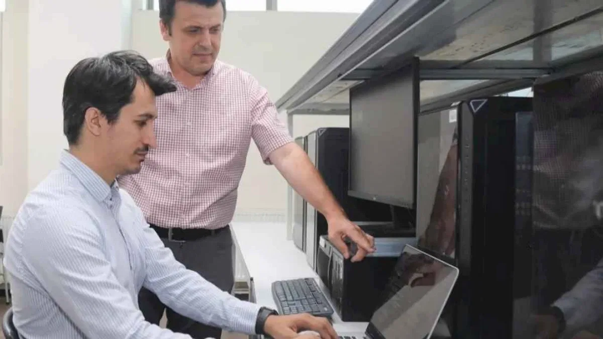 BTÜ'den yazılım eğitimine yapay zekâ devrimi