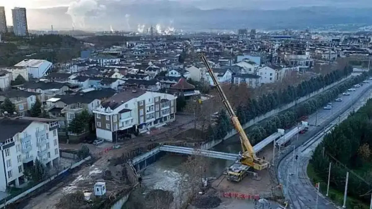 Alikahya tramvayında istikamet Kocaeli Stadı