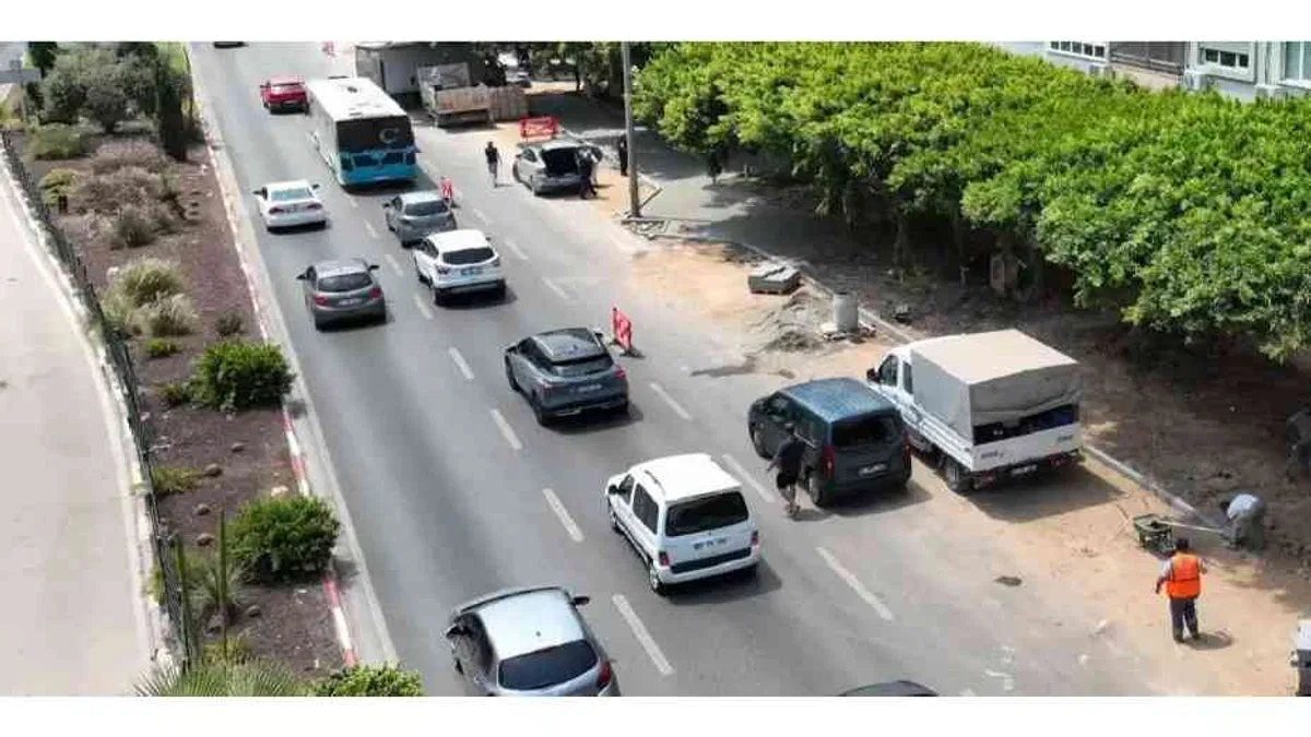 Antalya’da bulvarlar modern görünüme kavuşuyor