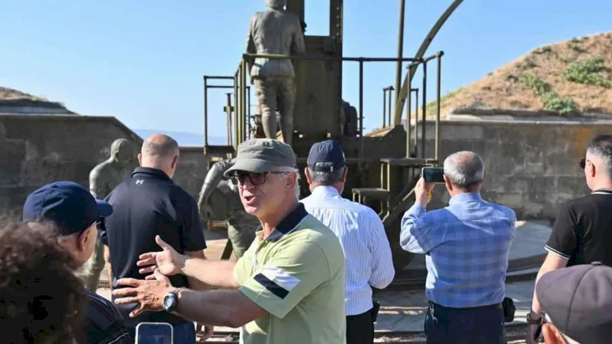 Manisalı gazi ve şehit yakınları Çanakkale'de tarihi soludu
