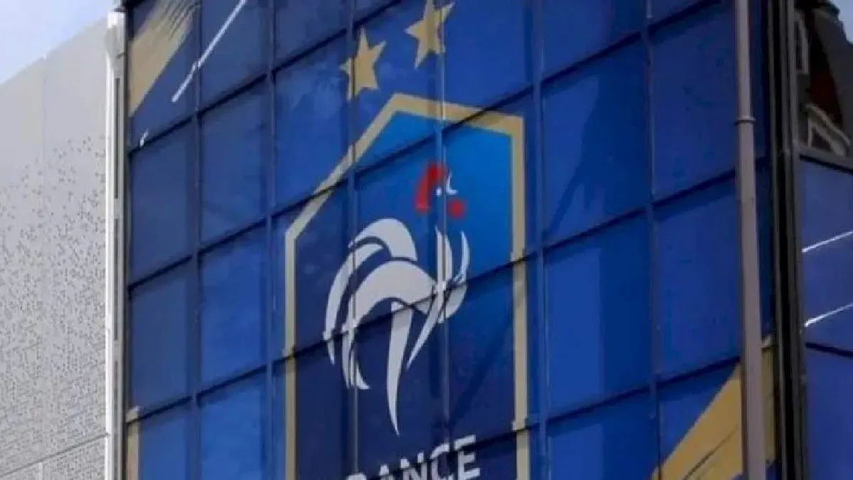 Fransa Futbol Federasyonu, Müslüman futbolcular için maçlara ara verilmesini yasakladı