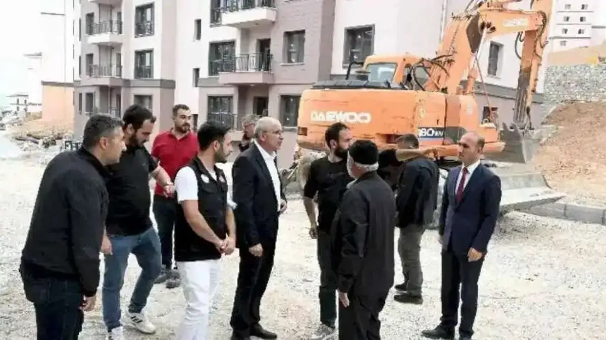 Başkan Er: Modern yaşam alanları oluşturuluyor