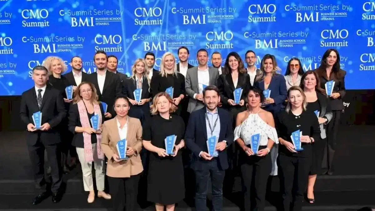 Türkiye’nin ‘En Etkin 50 CMO’ su  ödüllerini aldı