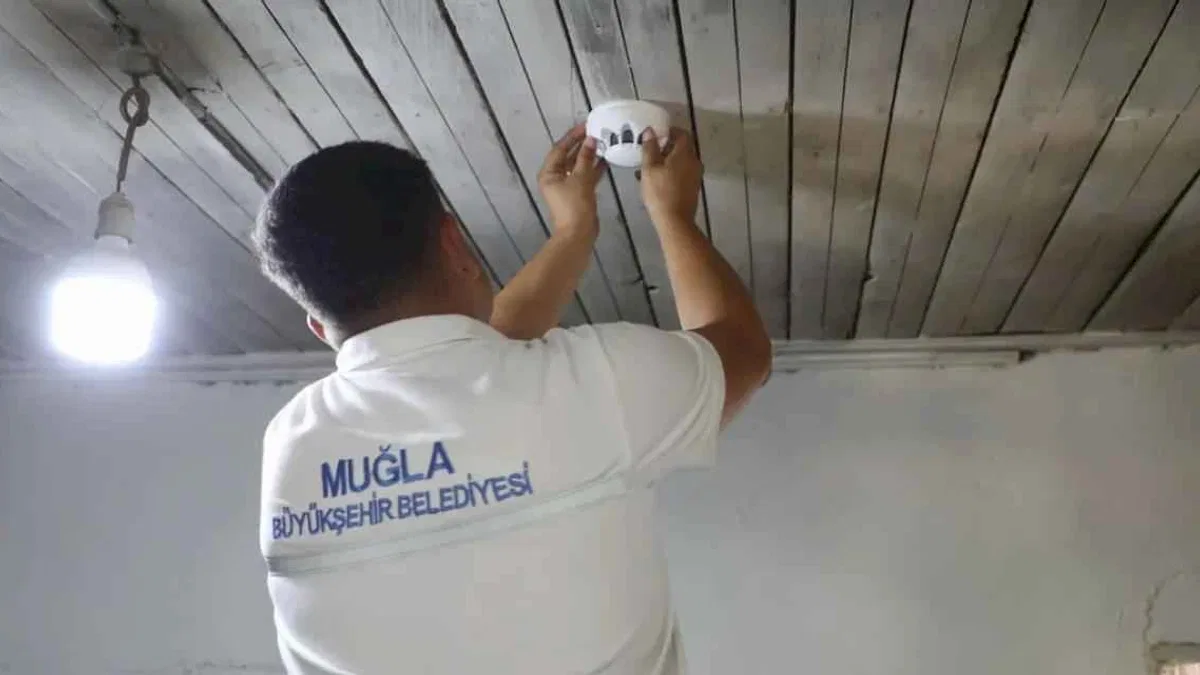 Muğla kırsalında duman dedektörleri yaygınlaşıyor