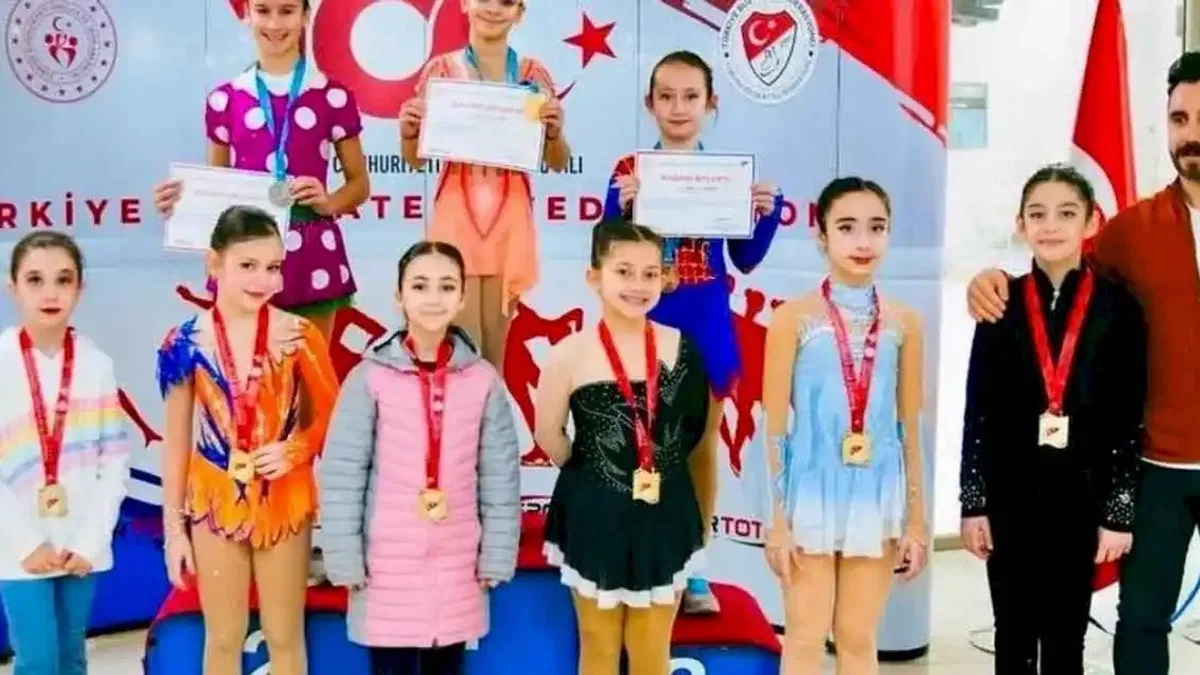 İzmir Büyükşehir Belediyesi Spor Kulübü sporcularından 7 madalya