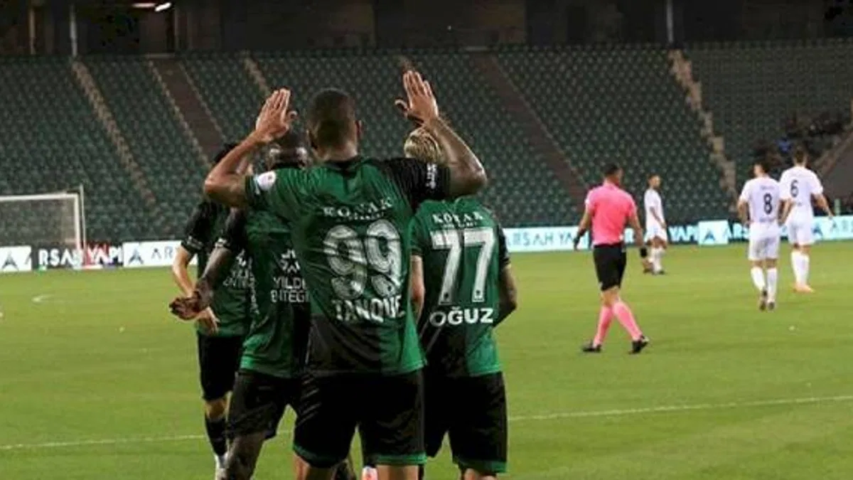 Kocaelispor 3-2 Altay (MAÇ SONUCU - ÖZET) Kocaeli Altay'ı mağlup etti