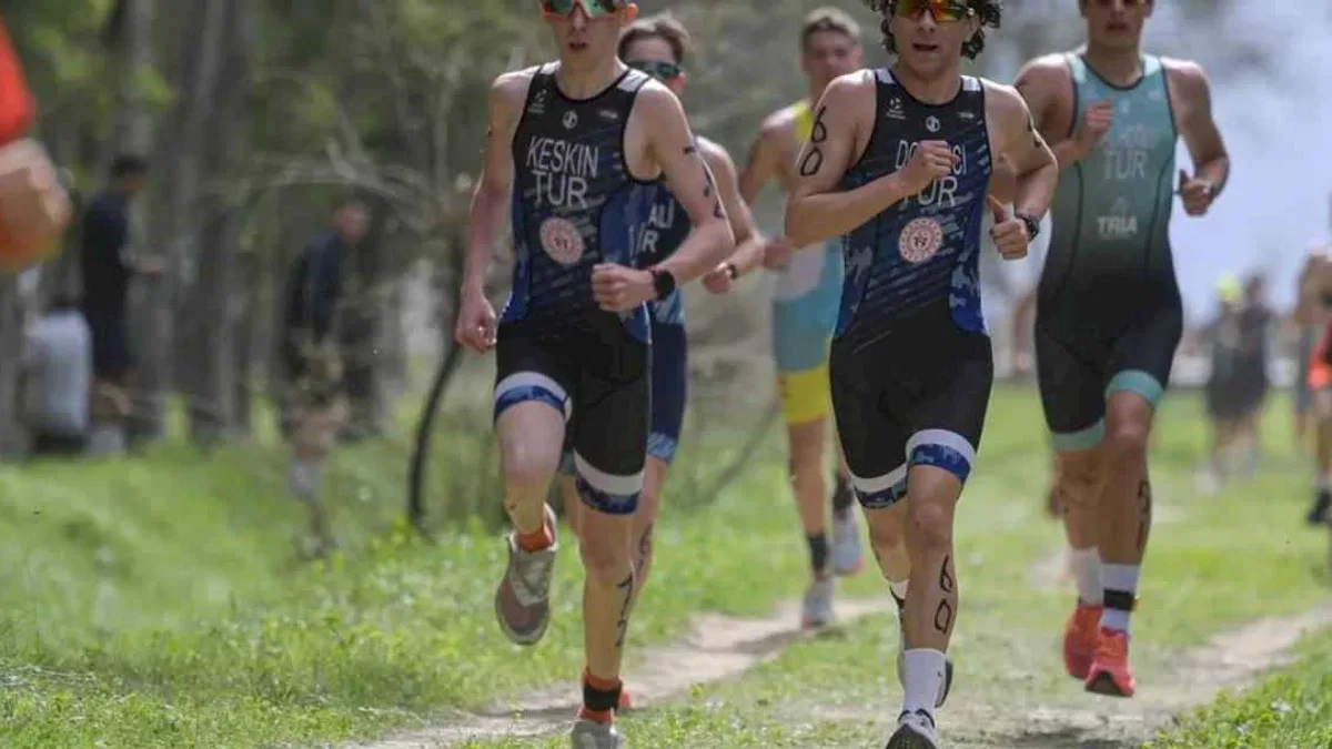 İzmir'e Başkan Tugay'da triatlon müjdesi