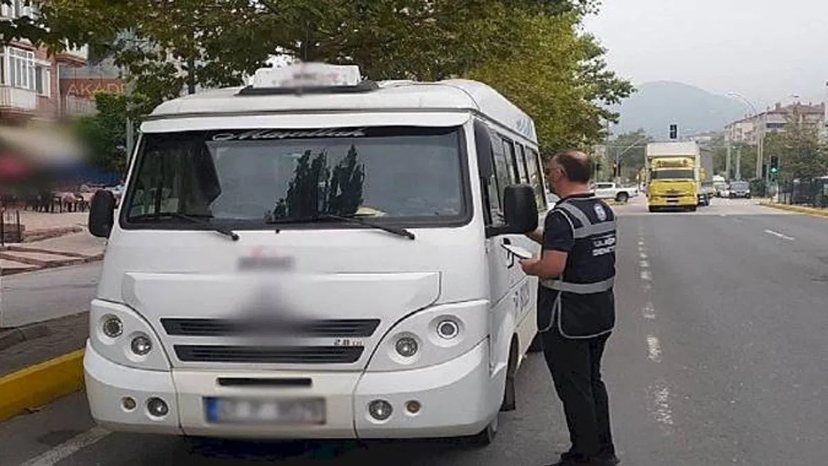 Kocaeli Büyükşehir'den servis araçlarına sıkı denetim